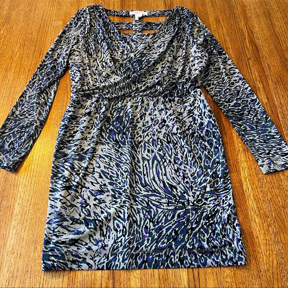 BCBGeneration Print Dress Wrap Style Front Pleats Cut Out Back Long Sleeve Large